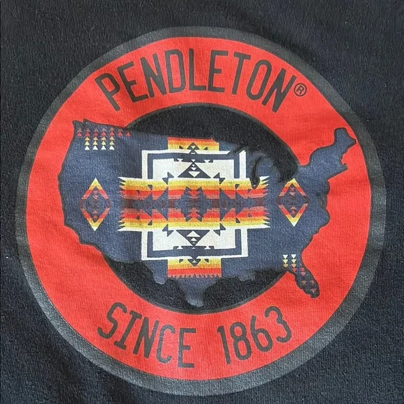 Pendleton Graphic sweatshirt with Red and Black Design - Picture 1 of 5